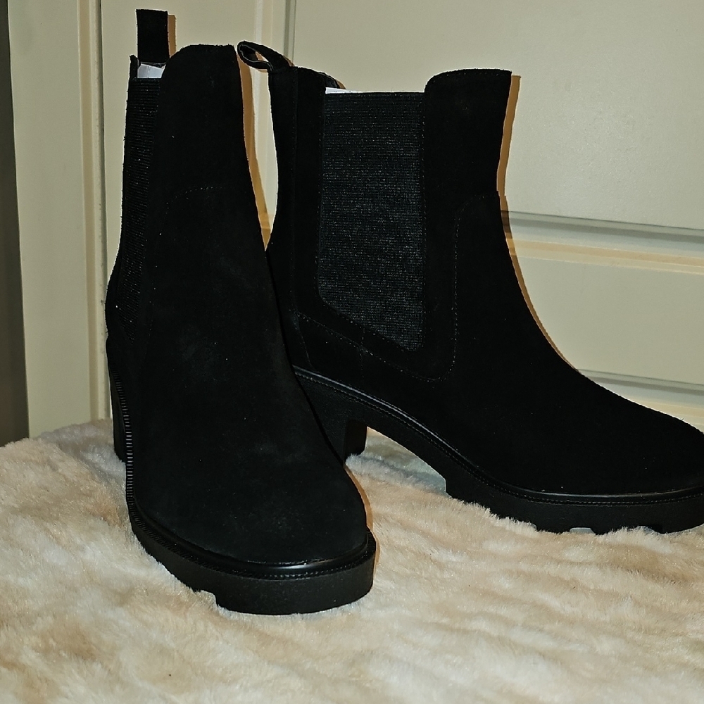 LISA VICKY-Women's Black Suede Ankle Boots Size 10. NIB! - Picture 4 of 12
